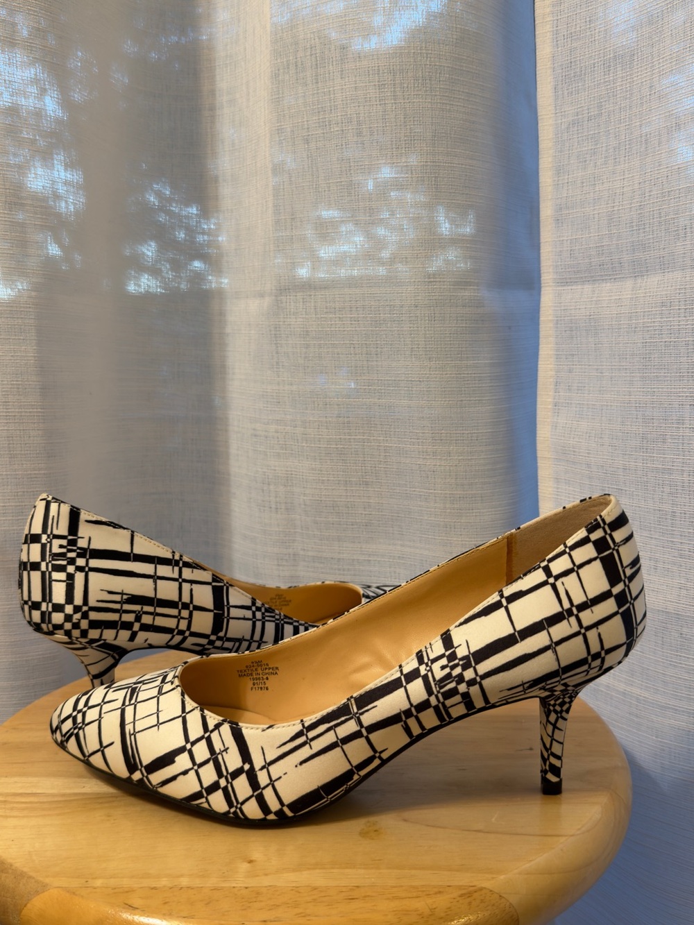 Classic Black & White Patterned Women's Pumps